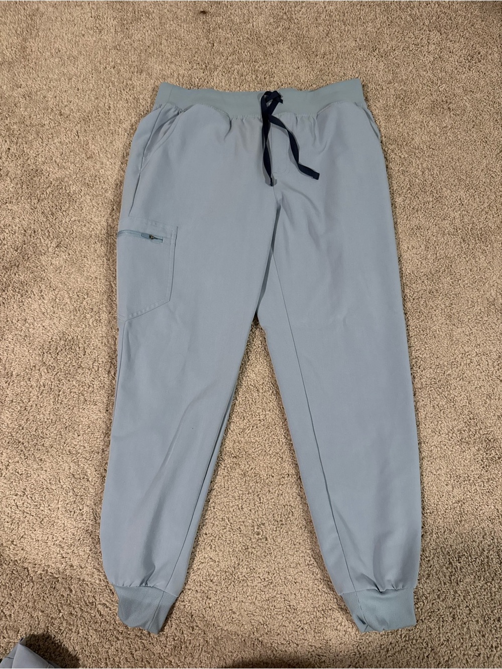 FIGS Dusty Blue Limited edition Catarina Scrub Top, Zamora Jogger Scrub Set - Picture 5 of 7
